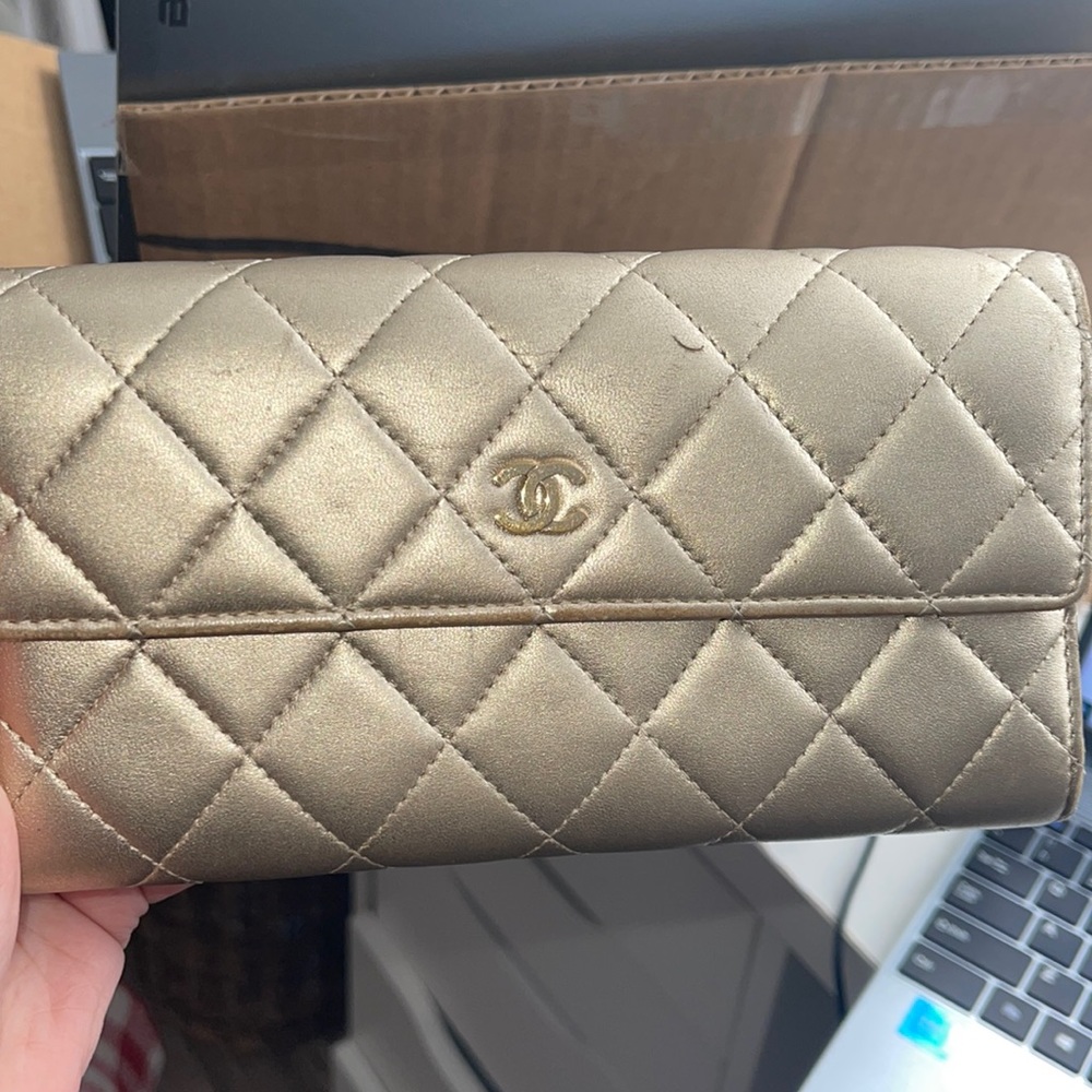 Used chanel wallet